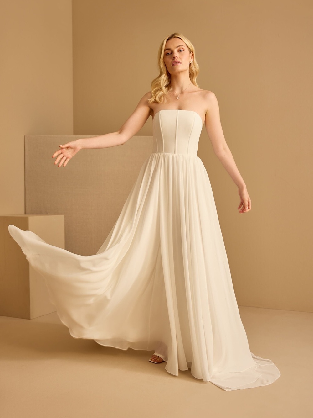 NWT Vow’d Ivory Wedding dress - Size 12